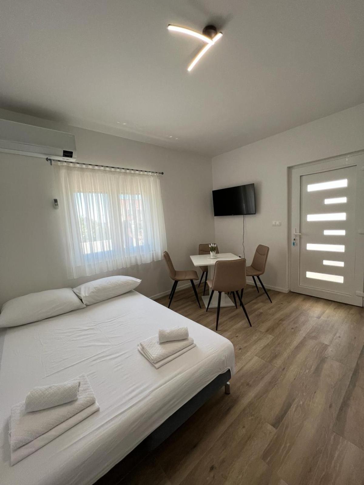 Apartments Mamma Mia Orebić Zewnętrze zdjęcie